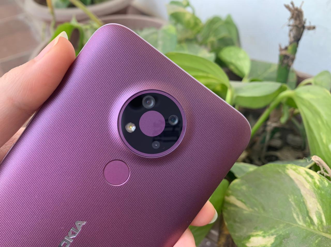 It is powered by the Qualcomm Snapdragon 460 processor that is coupled with 4GB of RAM and 64GB of storage space. It is powered by the Qualcomm Snapdragon 460 processor that is coupled with 4GB of RAM and 64GB of storage space.