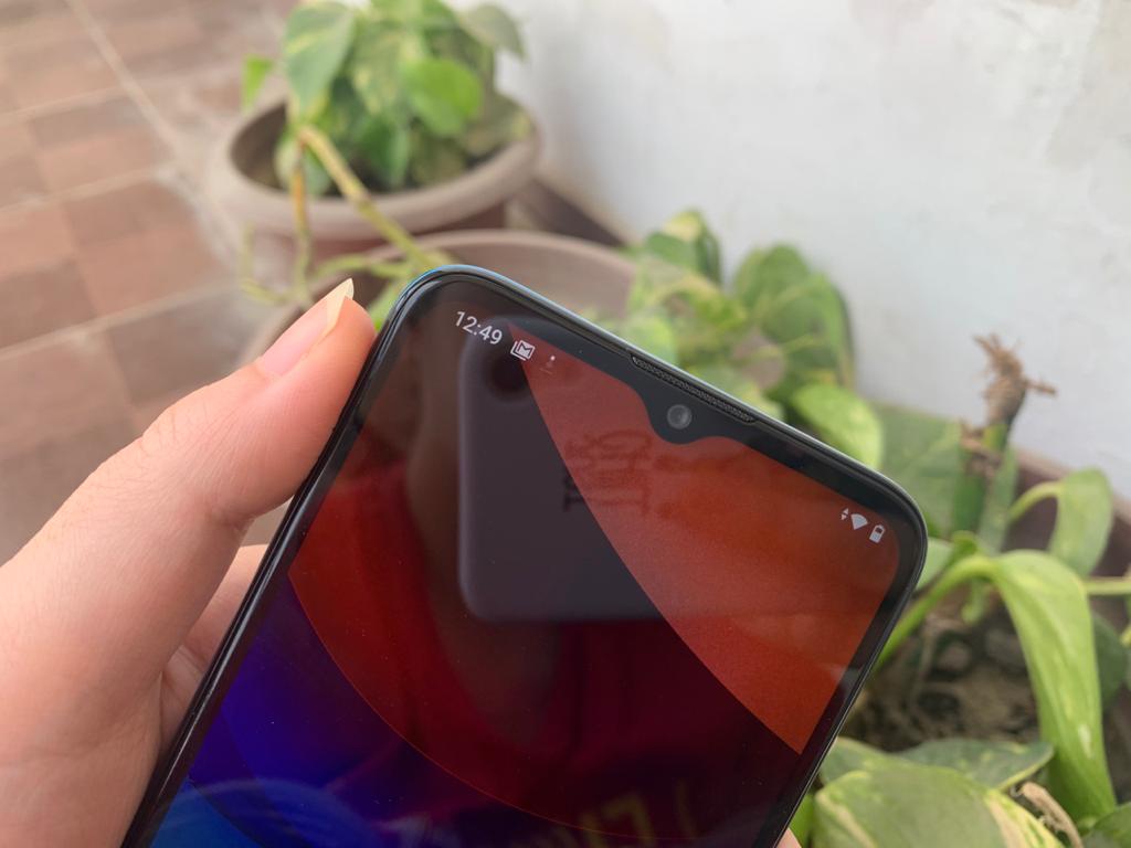 It comes with a 6.5-inch Max Vision HD+ display with an aspect ratio of 20:9. It comes with a 6.5-inch Max Vision HD+ display with an aspect ratio of 20:9.