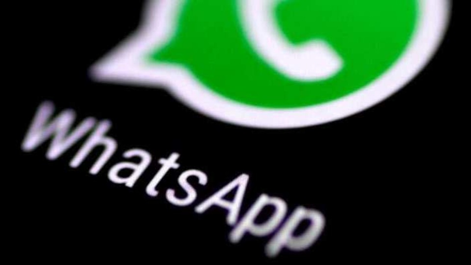 FILE PHOTO: The WhatsApp messaging application is seen on a phone screen August 3, 2017.  REUTERS/Thomas White/File Photo