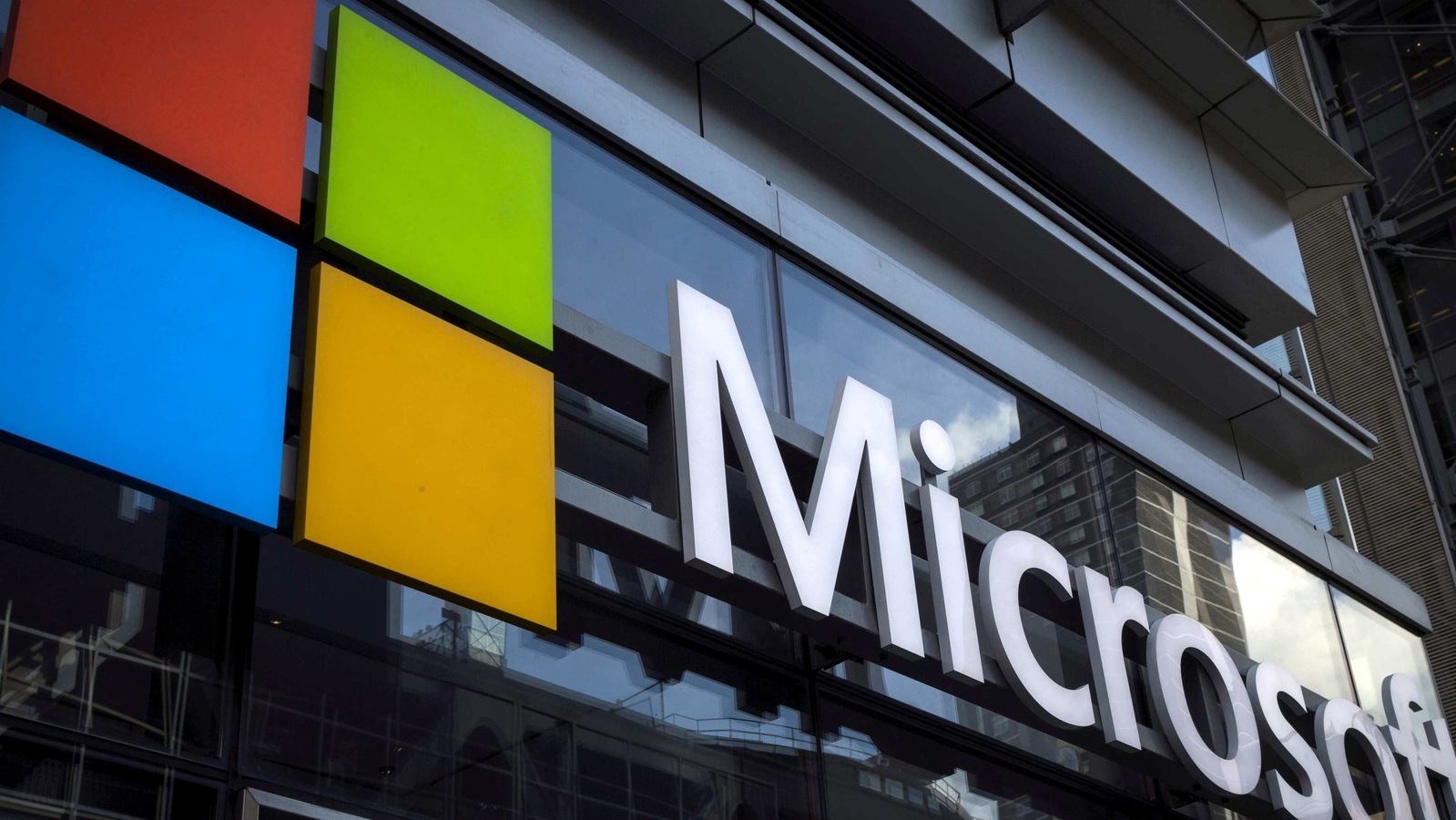 Microsoft has been granted patent for a chatbot.