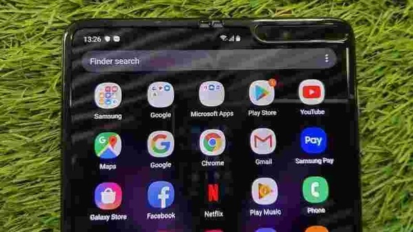 The Galaxy Fold is now getting Android 11 based One UI 3.1
