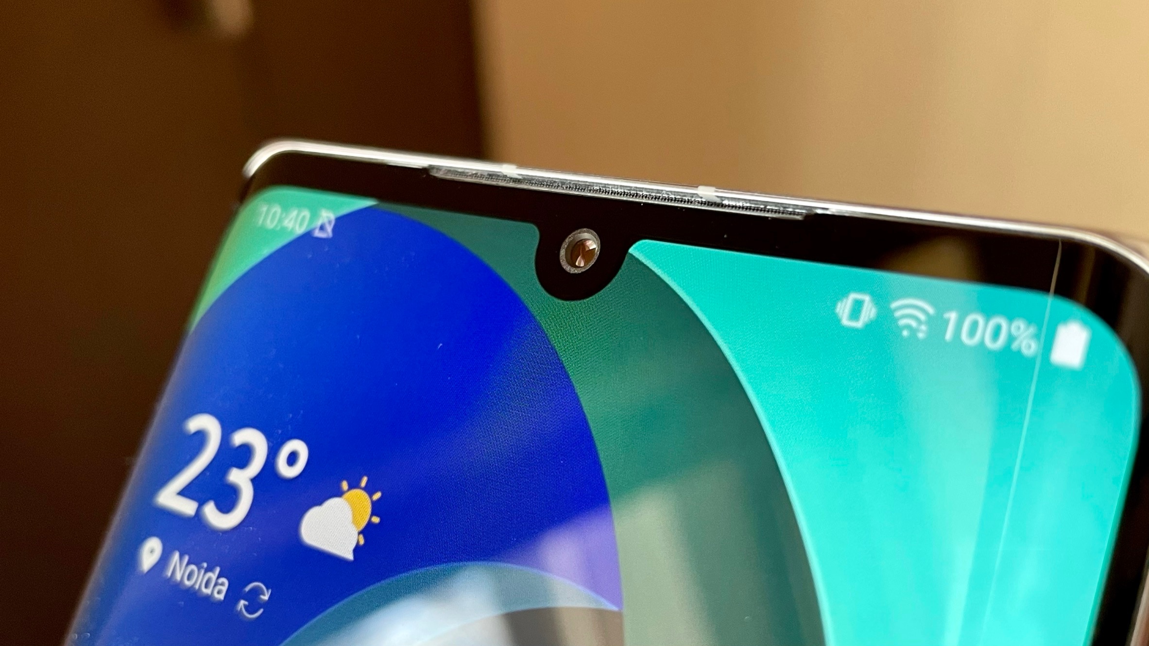 At the front, there is a notch comprising of a 16-megapixel camera. At the front, there is a notch comprising of a 16-megapixel camera.