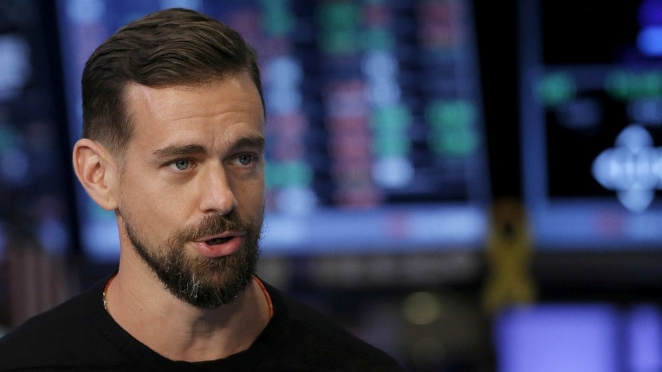 FILE PHOTO: Jack Dorsey, CEO of Square and CEO of Twitter, speaks during an interview November 19, 2015.      REUTERS/Lucas Jackson/Files/File Photo
