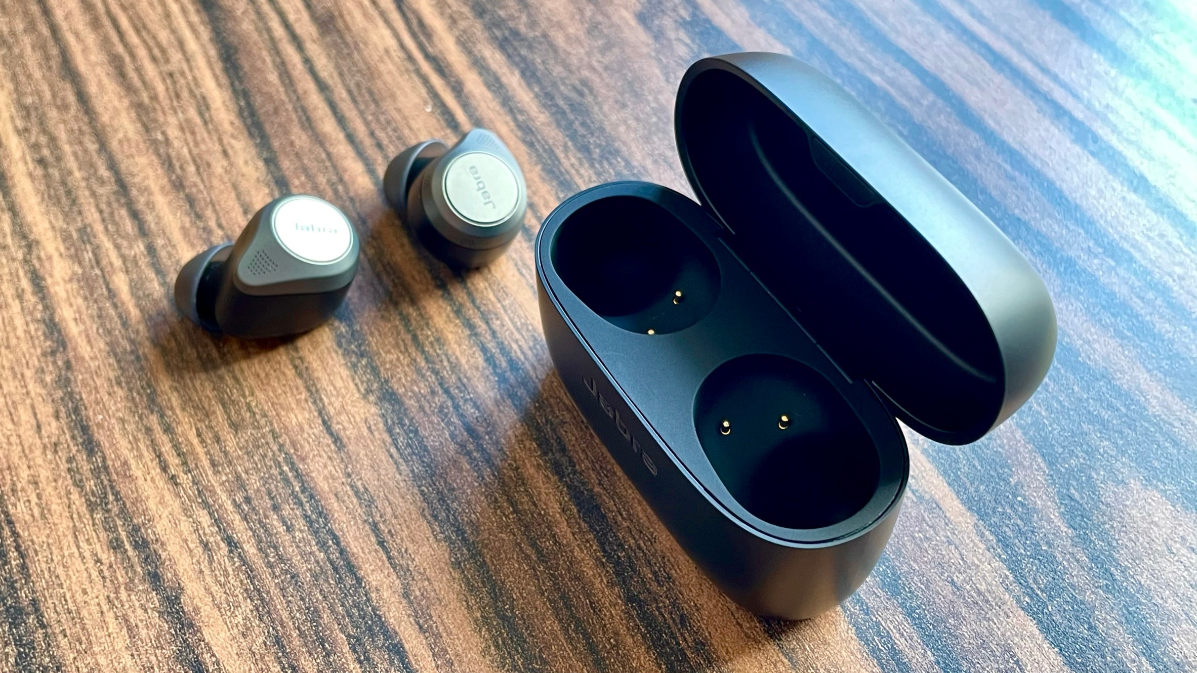 Jabra Elite 85t In Pics HT Tech
