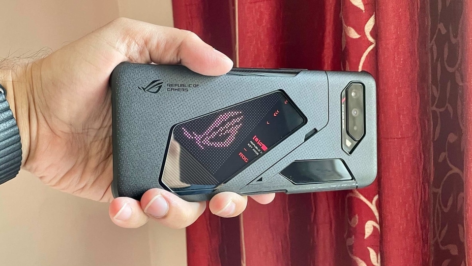 Asus ROG Phone 5: First impressions | HT Tech