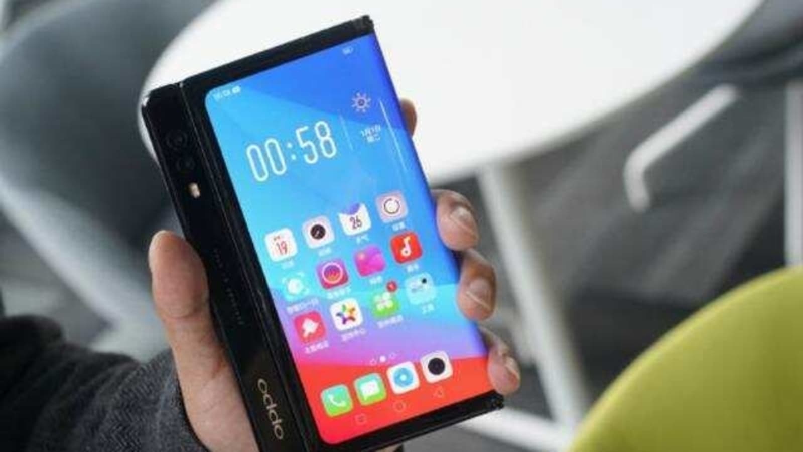 oppo new foldable phone price