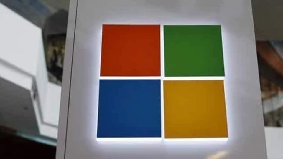 A Microsoft logo is seen at a pop-up site for the new Windows 10 operating system at Roosevelt Field in Garden City, New York.
