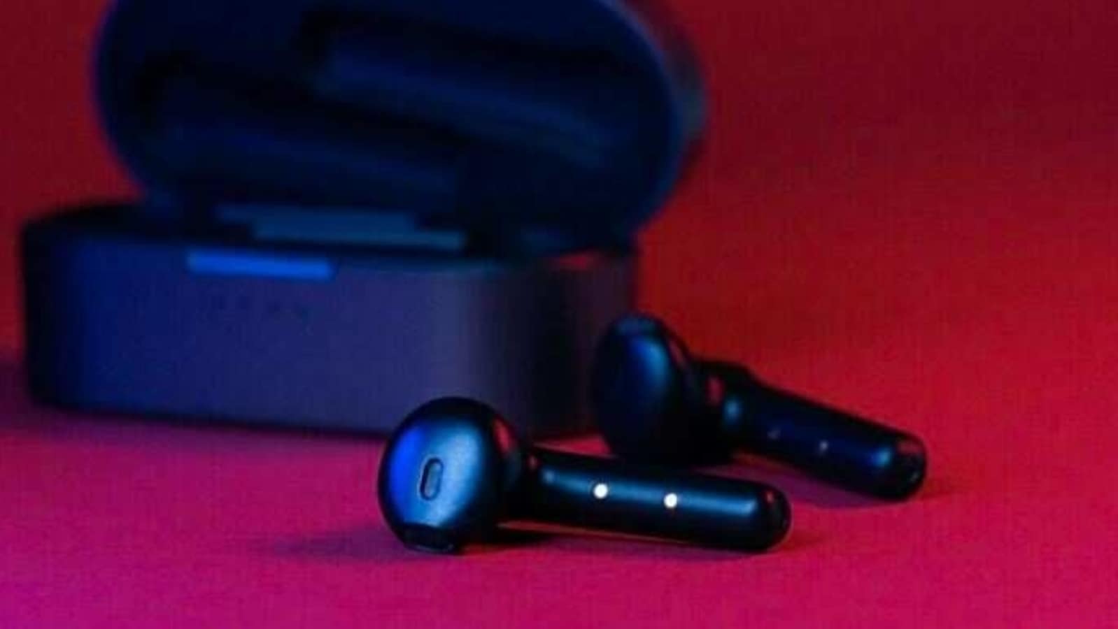 TWS earbuds