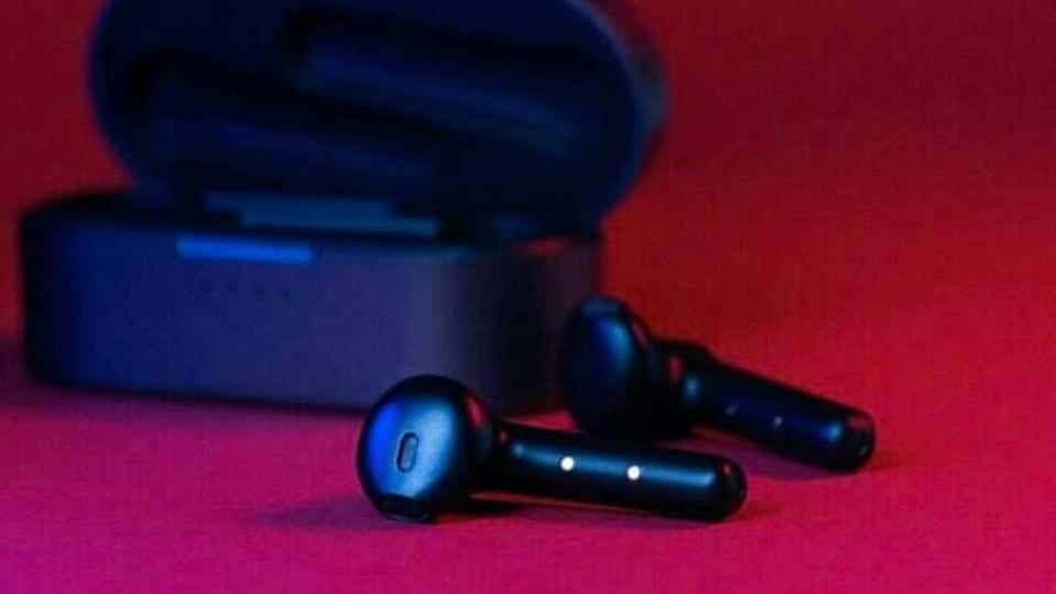 TWS earbuds