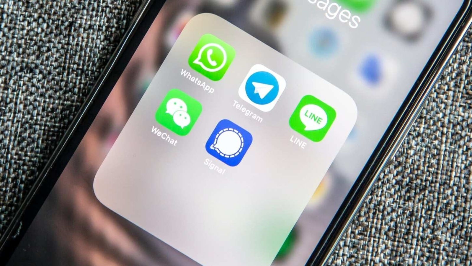 Signal Messenger sees a spike in user downloads again.