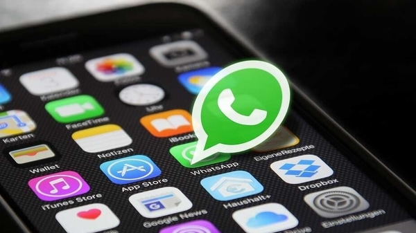 WhatsApp will soon let you pick colours in the app - HT Tech
