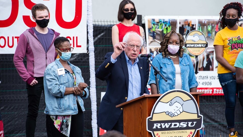 Senator Bernie Sanders, an Independent from Vermont, gestures as he speaks at an event at the Retail, Wholesale and Department Store Union (RWDSU) headquarters in Birmingham, Alabama, U.S., on Friday, March 26, 2021. In a closely-watched election, workers at Amazon.com Incs Bessemer, Alabama, fulfillment center began voting seven weeks ago on whether to join the RWDSU in a contentious effort to form a union. Photographer: Andi Rice/Bloomberg