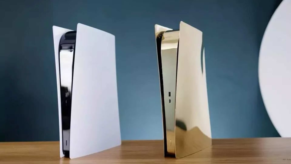 DIY Perks has shared a video of the entire process and you can see channel host Matthew Perks bending and cutting the faceplate and going at it with a blowtorch to create that sleek design.