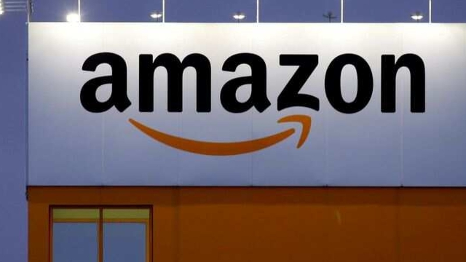 Allegations by many workers of a grueling or unsafe workplace have turned unionizing the company into a key goal for the U.S. labor movement. REUTERS/Pascal Rossignol/File Photo