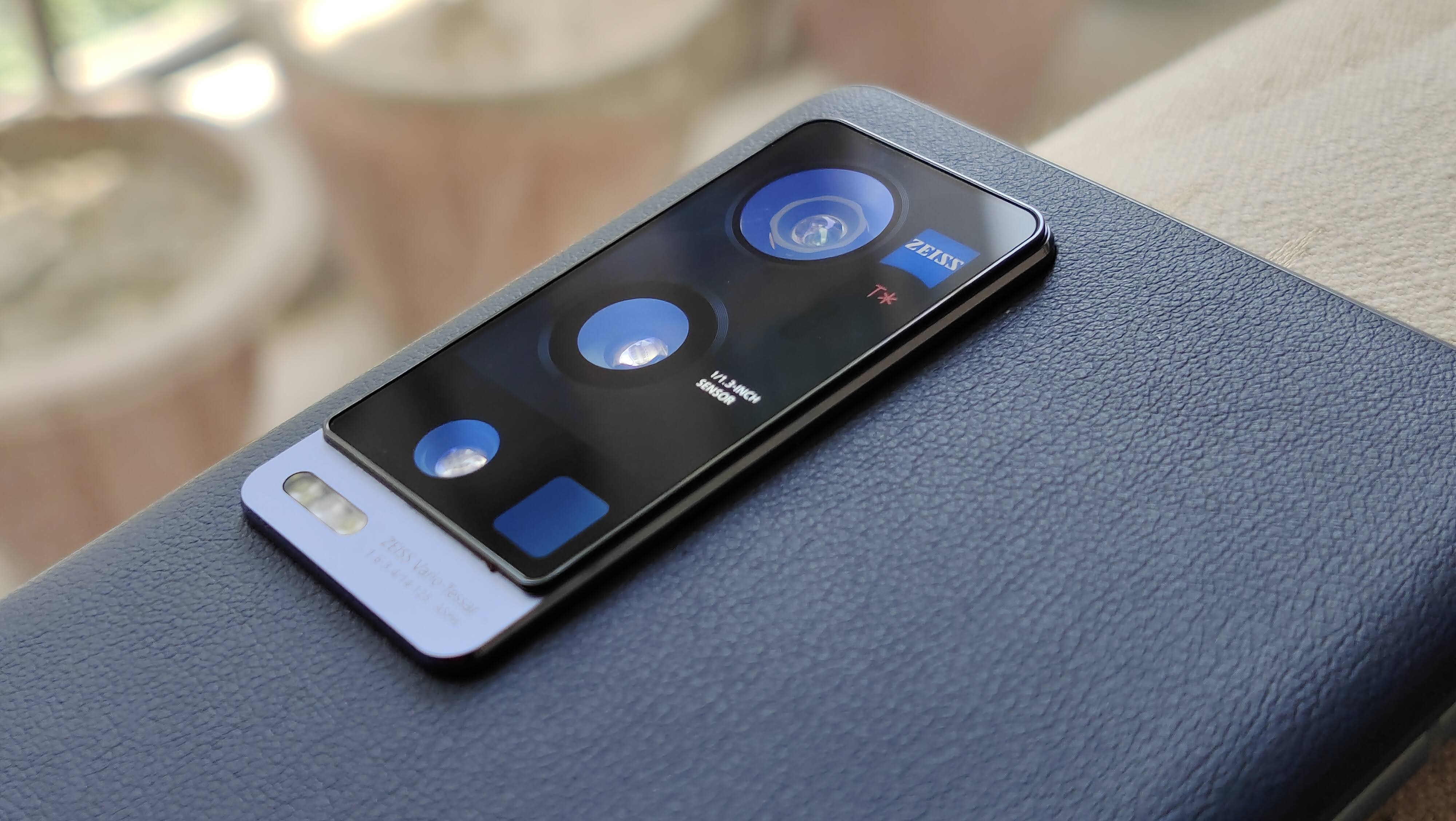 Vivo X60 Pro+ has a 50MP GN1 camera with f/1.57 aperture, along with a 48MP Ultra-Wide Gimbal camera (f/2.2), 32MP sensor (f/2.08) and an 8MP sensor (f/3.4). Vivo X60 Pro+ has a 50MP GN1 camera with f/1.57 aperture, along with a 48MP Ultra-Wide Gimbal camera (f/2.2), 32MP sensor (f/2.08) and an 8MP sensor (f/3.4).
