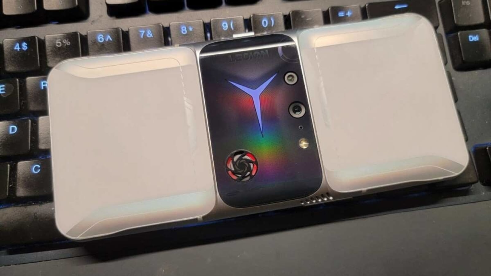 Lenovo Legion 2. Lenovo Legion 2.