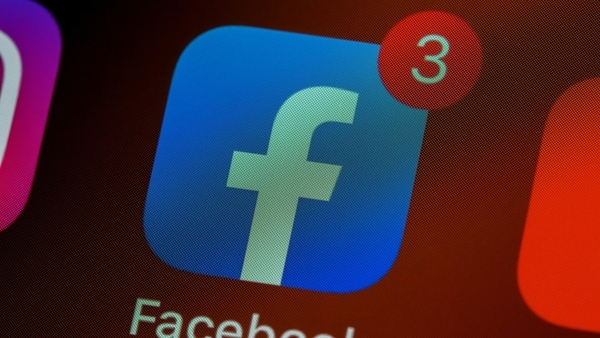 Facebook's privacy woes continue.