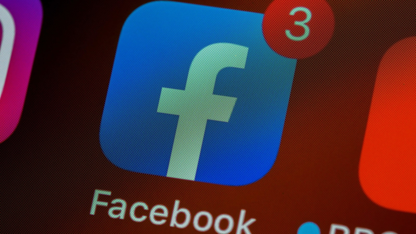 Facebook faces formal Irish privacy probe into data leak