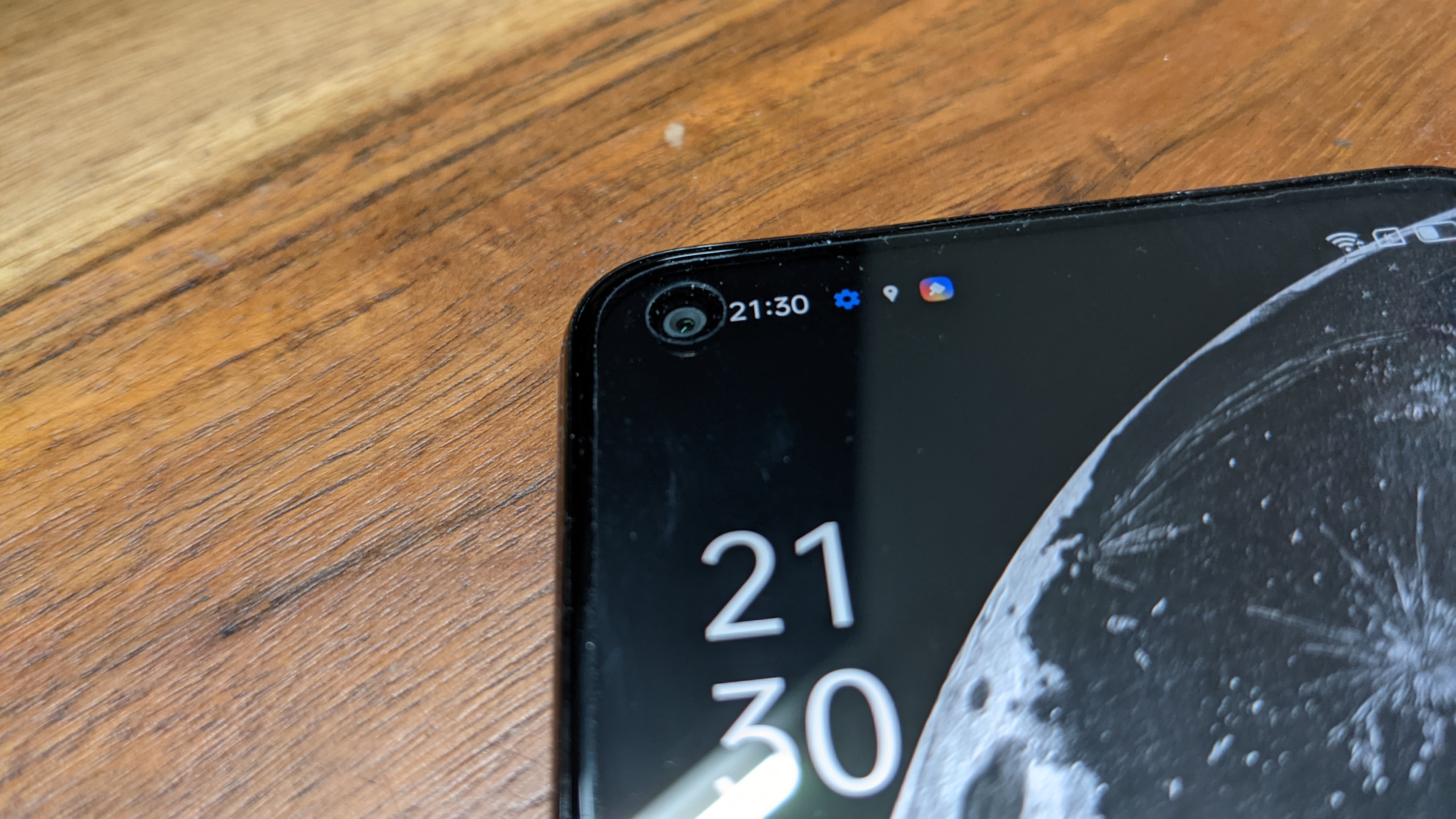 For selfies, the Oppo A74 5G has an 8-megapixel punch-hole camera on the left side of the screen. For selfies, the Oppo A74 5G has an 8-megapixel punch-hole camera on the left side of the screen.