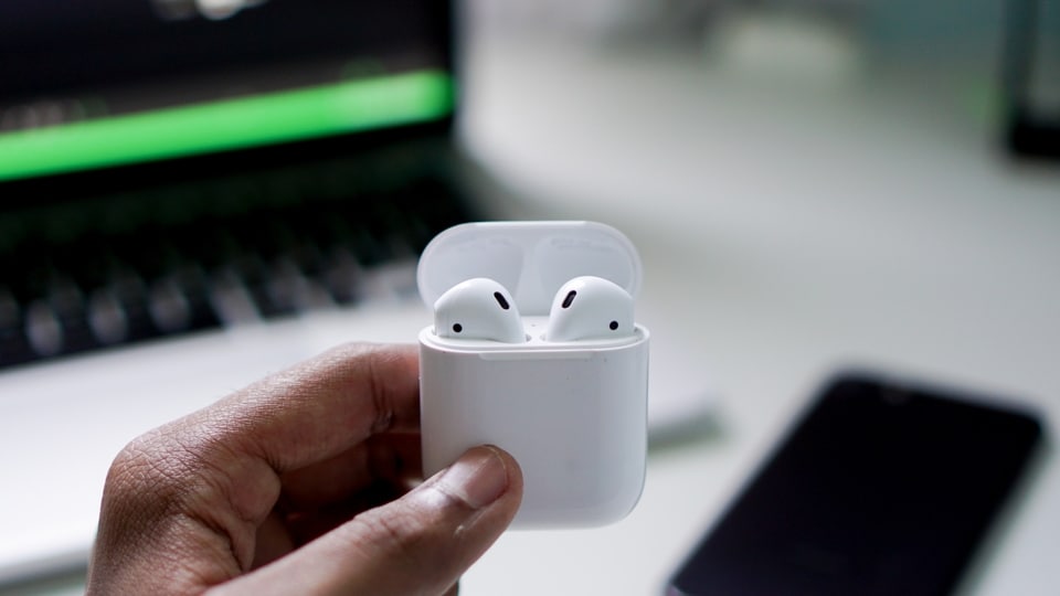 Windows 10 has added support for the AAC codec on its latest Insider Preview Build, so your AirPods should work better on a Windows computer. 