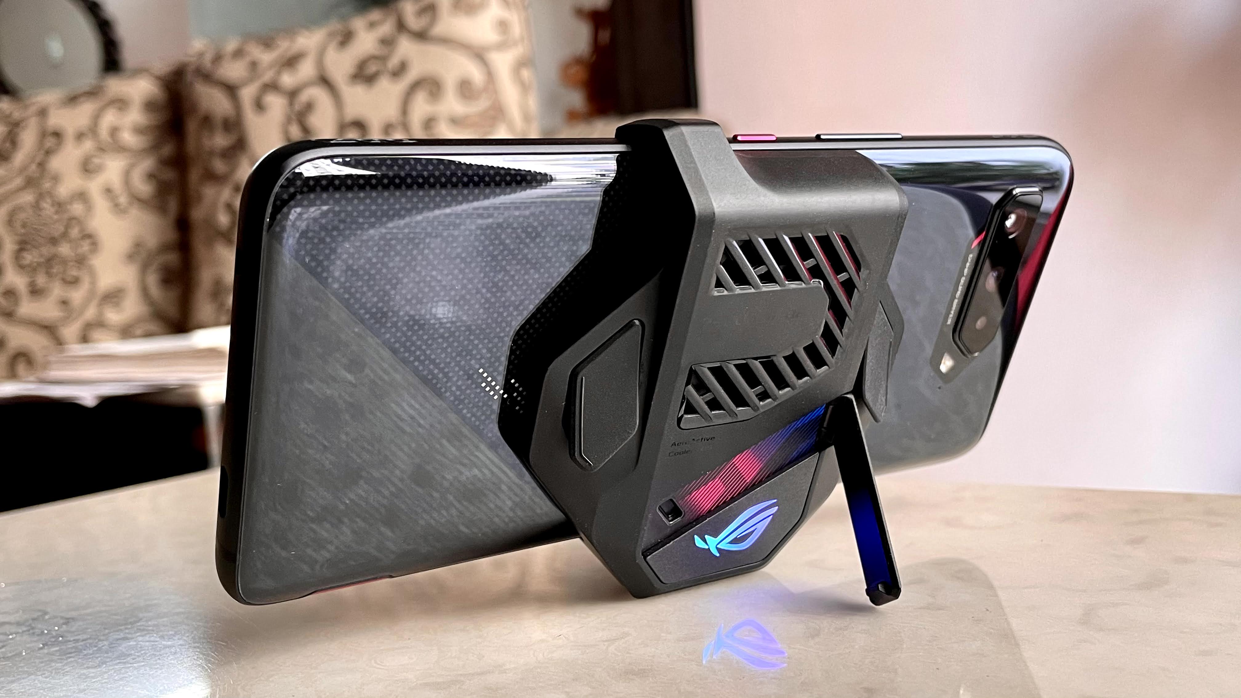 Asus ROG Phone 5. Asus ROG Phone 5.