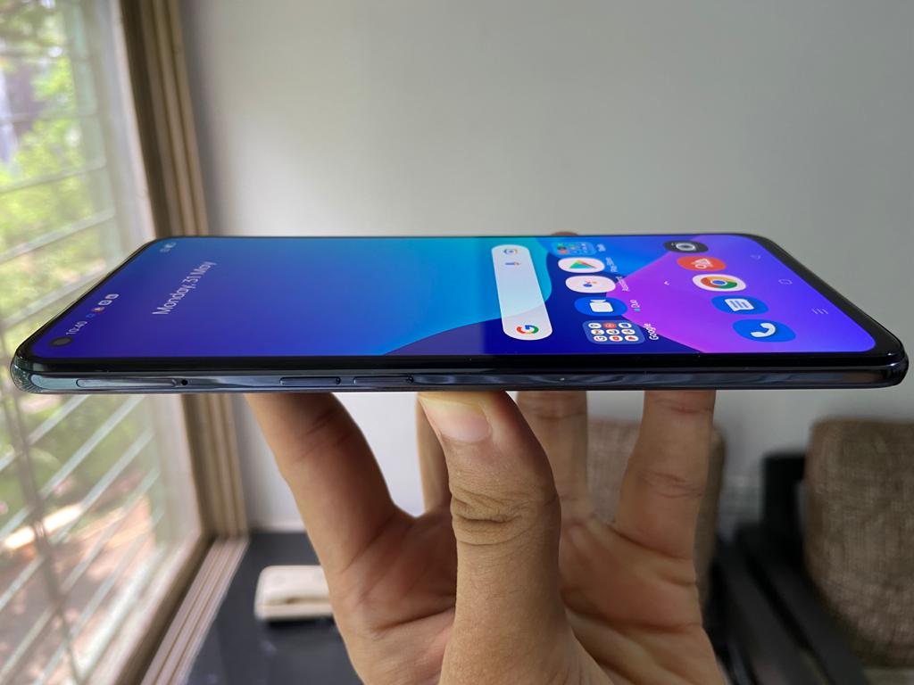 The device features an FHD+ 120Hz Super AMOLED display, with a 360Hz touch sampling rate.