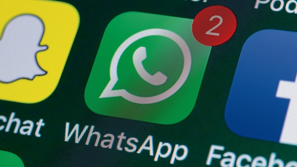 WhatsApp disappearing mode, view once features