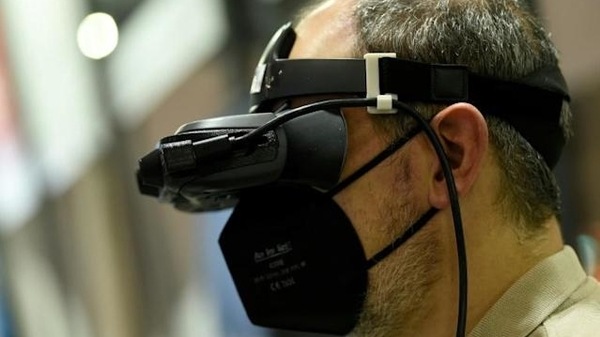 Developing the glasses cost 900,000 euros ($1 million), of which the couple invested 65,000 euros of their own money, while the rest came from public institutions and crowd-funding.