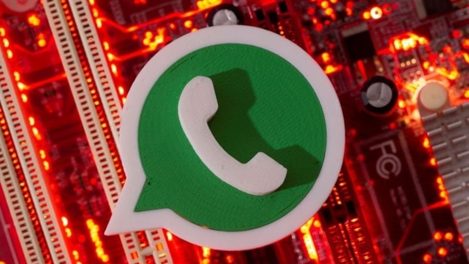 WhatsApp Archives box can be removed if users find it to be a nuisance.