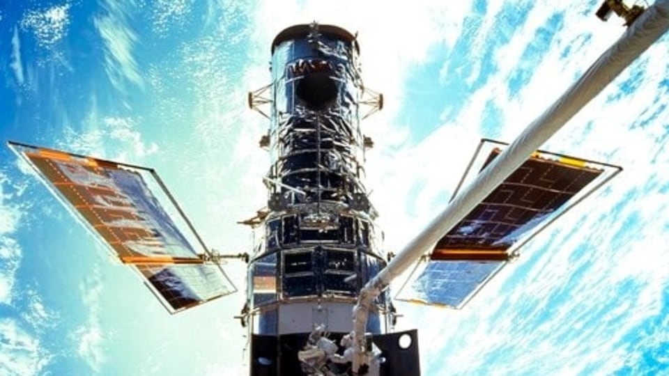  - Over a month after it shut down due to a technical failure, the famous 31-year-old Hubble Space Telescope was finally brought back. - FILE PHOTO