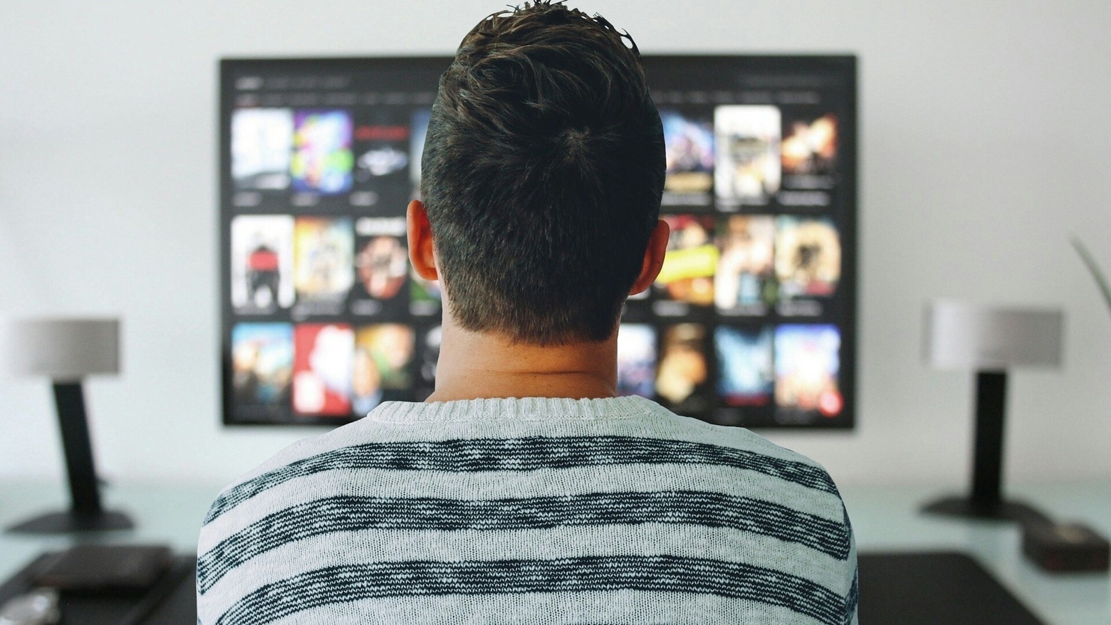 To get good picture quality, you do not need to break the bank. Here are 5 smart TVs you can buy for less than <span class='webrupee'>₹</span>30,000. To get good picture quality, you do not need to break the bank. Here are 5 smart TVs you can buy for less than <span class='webrupee'>₹</span>30,000.