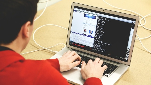 Offering a reward for responsible disclosure of a security flaw is a common practice for many companies, including Microsoft, Facebook, Reddit and several other companies.