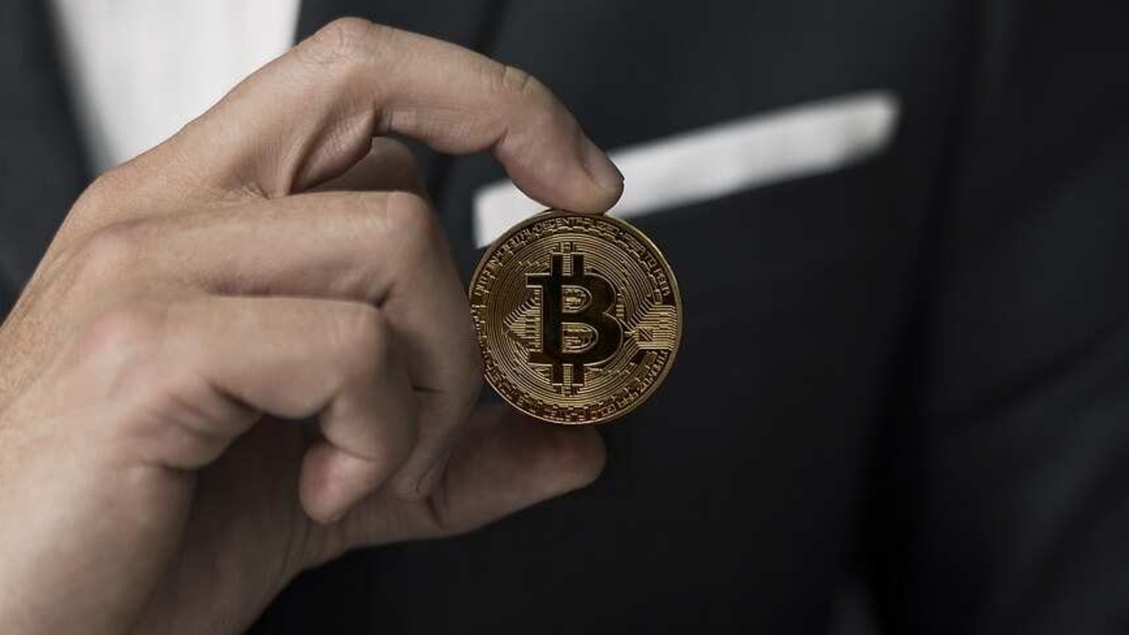Bitcoin enters longest winning streak this year, rises to $40,000 amid ...