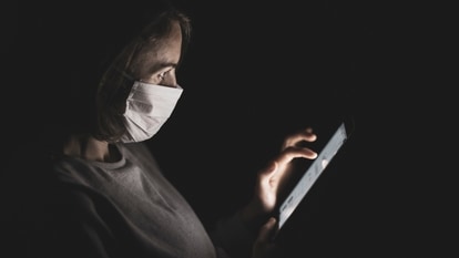 Windows, Apple iPhone, Android mobile phone users are facing a threat to their devices due to this bug.