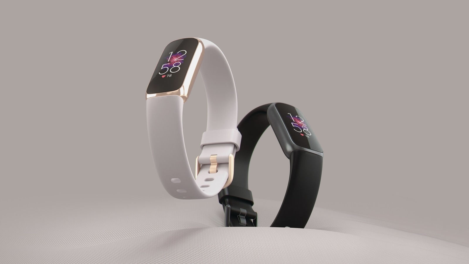 Fitbit Luxe fitness tracker price in India starts at <span class='webrupee'>₹</span>10,999 and goes up to <span class='webrupee'>₹</span>17,999 for the special edition. Fitbit Luxe fitness tracker price in India starts at <span class='webrupee'>₹</span>10,999 and goes up to <span class='webrupee'>₹</span>17,999 for the special edition.