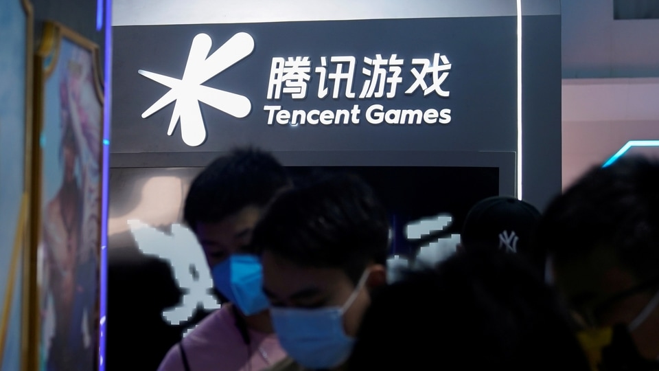 Under Chinese law, users under age 18 can play online games for a maximum of one and a half hours a day, and three hours during holidays. Under Chinese law, users under age 18 can play online games for a maximum of one and a half hours a day, and three hours during holidays.