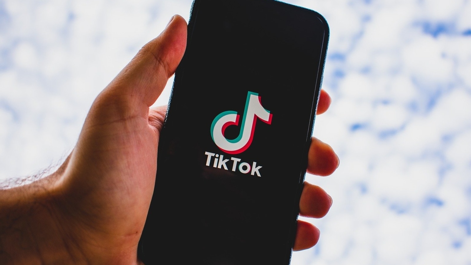 TikTok Beats Facebook, Becomes The World’s Most Downloaded App ...