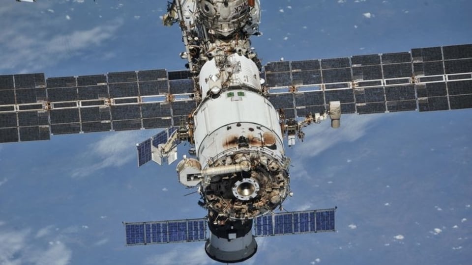FILE PHOTO: The International Space Station (ISS) photographed from a Soyuz spacecraft after undocking, October 4, 2018. NASA/Roscosmos/Handout via REUTERS/File Photo