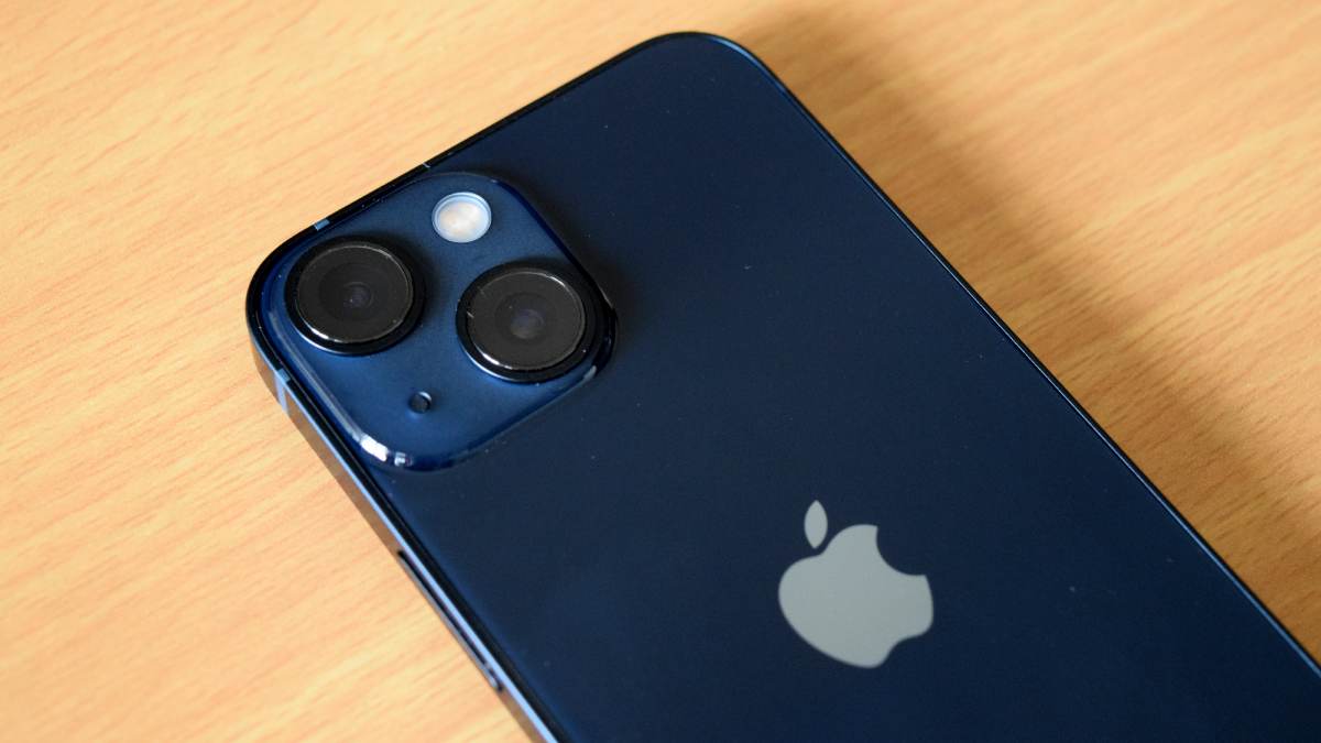 iPhone 13 UNBOXING - BLUE! 