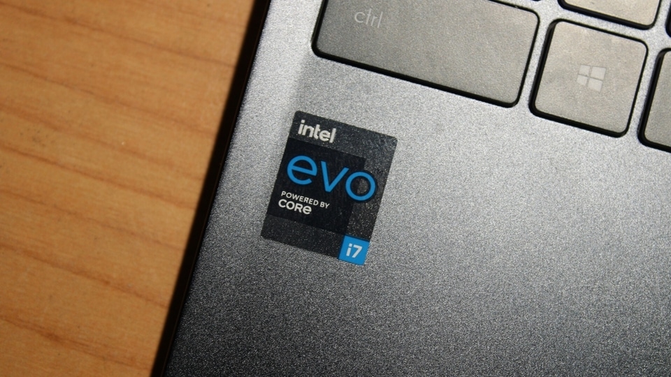 Ноутбук intel evo