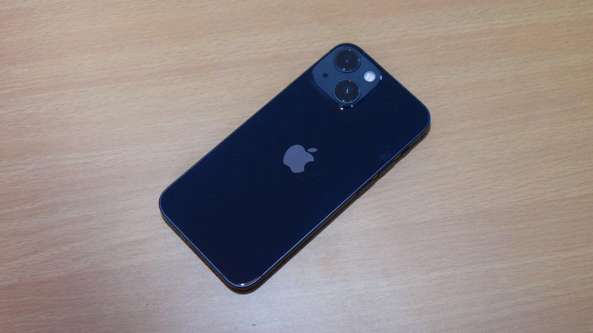 iPhone 13 Mini review: FINALLY dependable