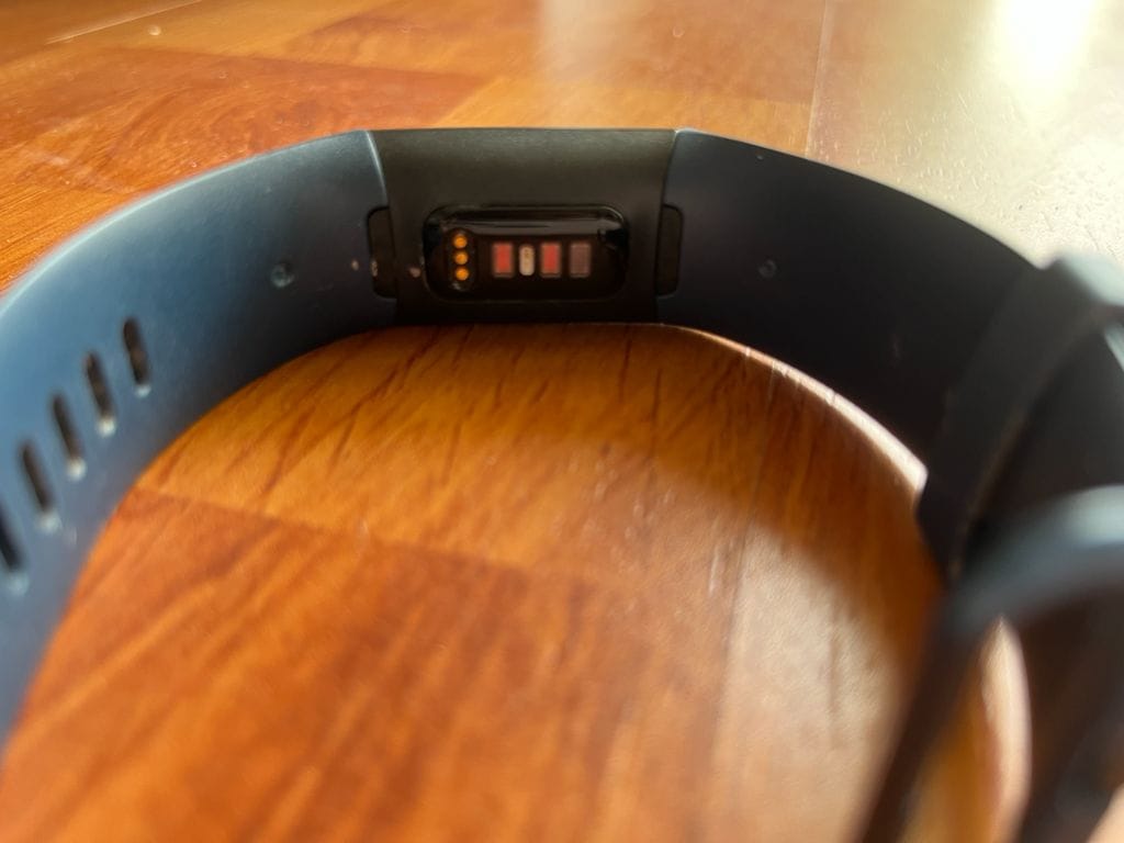 Fitbit Charge 4 Take a look at its design and specifications Photos