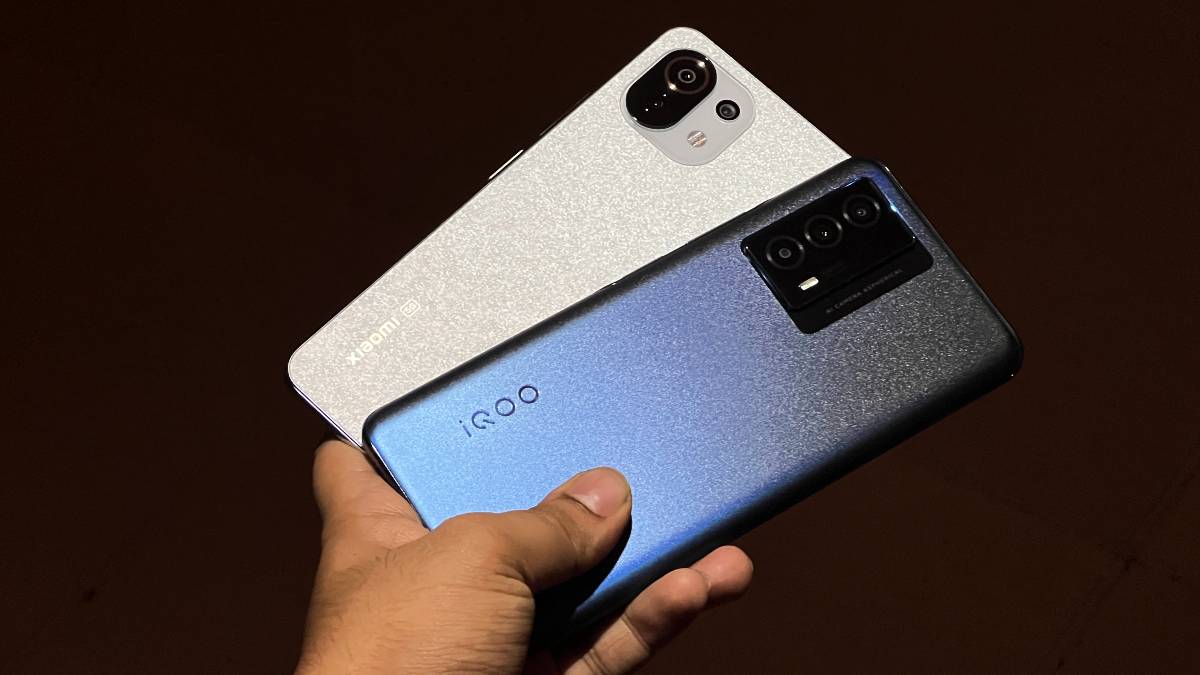 iQOO Z5 and Xiaomi 11 Lite NE iQOO Z5 vs Xiaomi 11 Lite NE