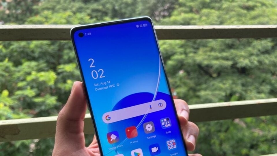 Vivo came in third with 8.1 million shipment (17 per cent), followed by Realme with 7.5 million units (16 per cent) and Oppo with 6.2 million (13 per cent), Canalys said.