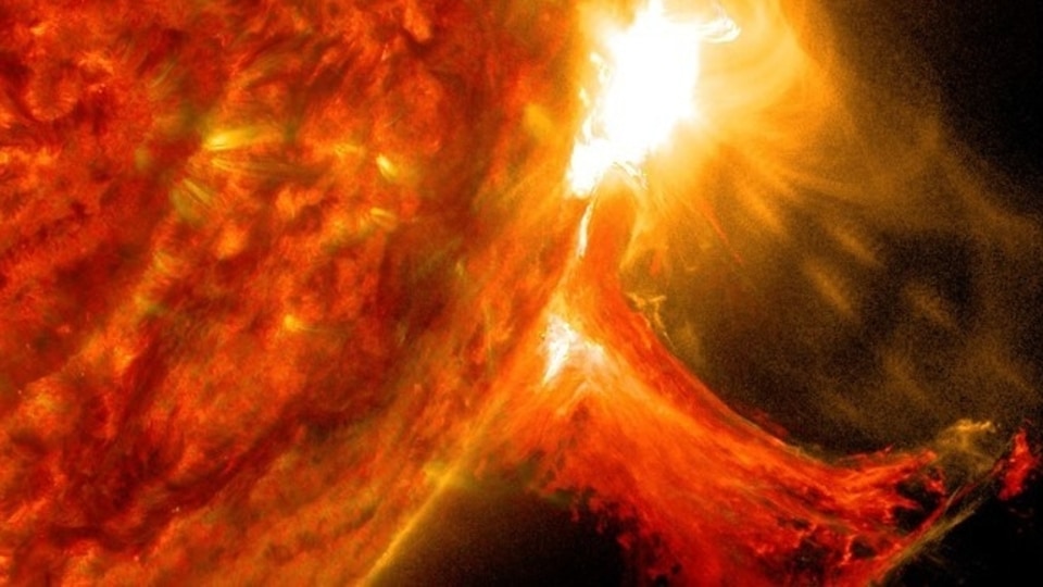 This is when a solar storm will cause apocalypse? Tech News