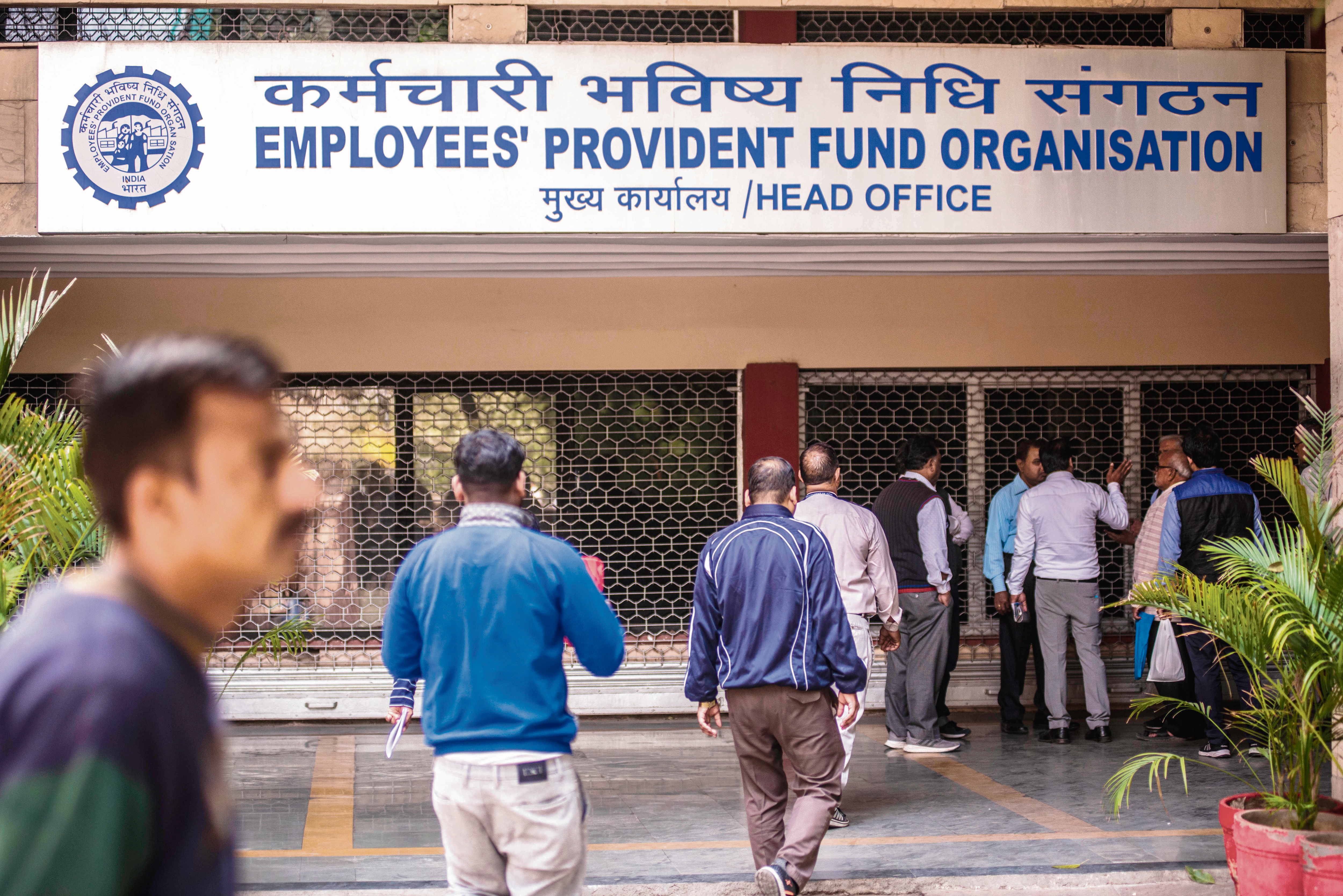 Choose either 'Previous Employer' or 'Present Employer' for attesting form. EPFO