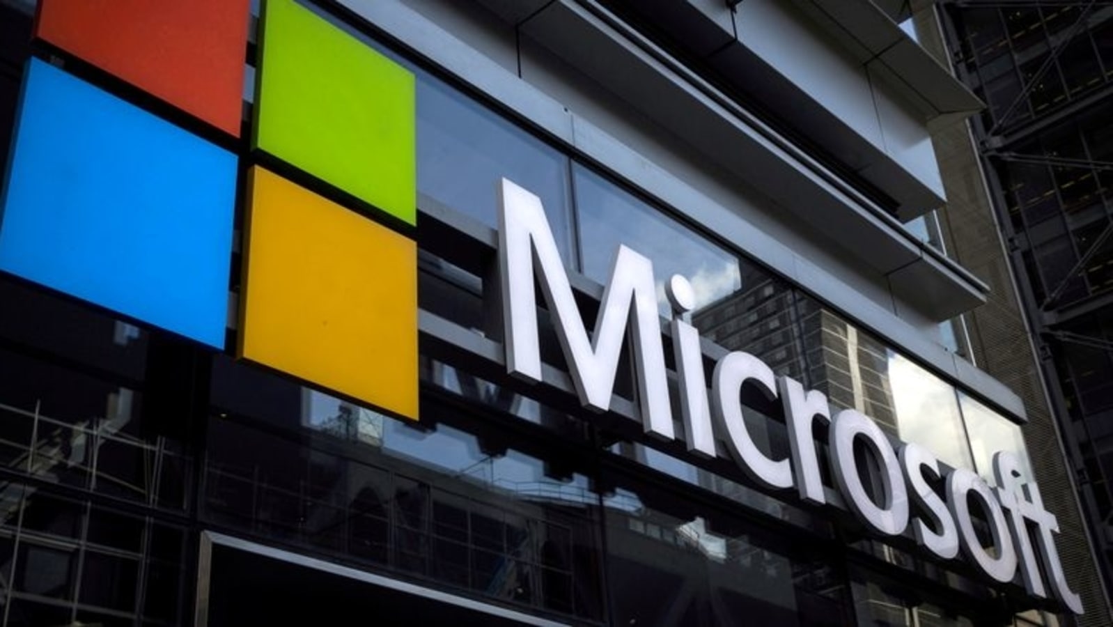 Windows Store rebranded to Microsoft Store in Windows 10 - The Verge