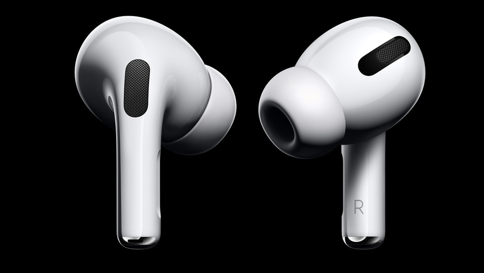 Black Friday sale: The Apple AirPods Pro will be available with a discount of  <span class='webrupee'>₹</span>4,000 from Nov 24- Nov 29.