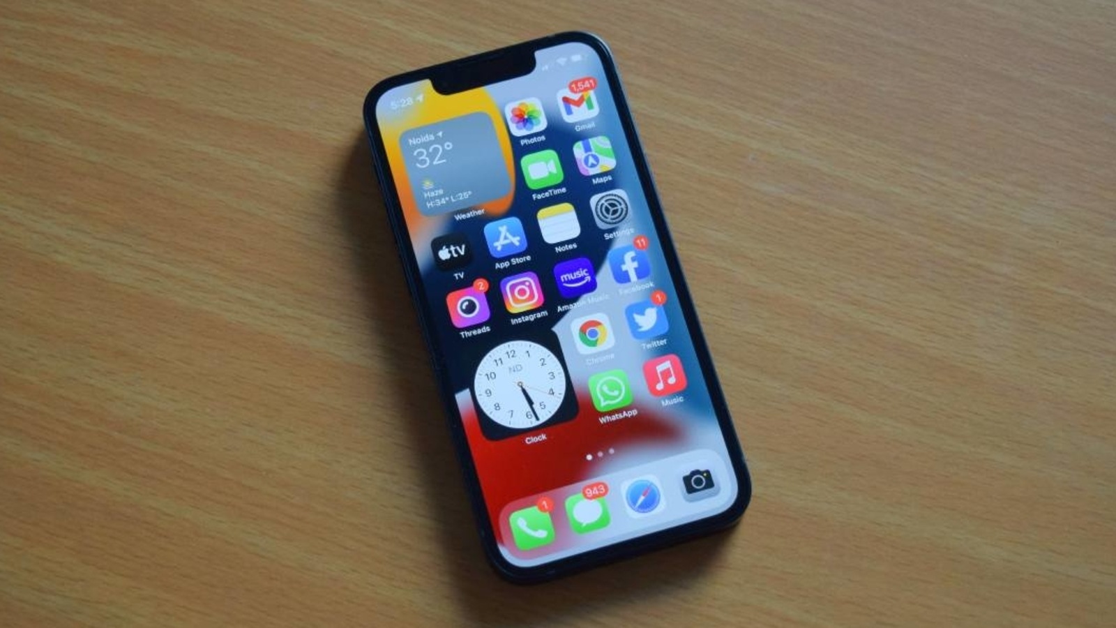 iPhone 14 Pro models will get rid of the notch with hole cutout design. (Representative Image)