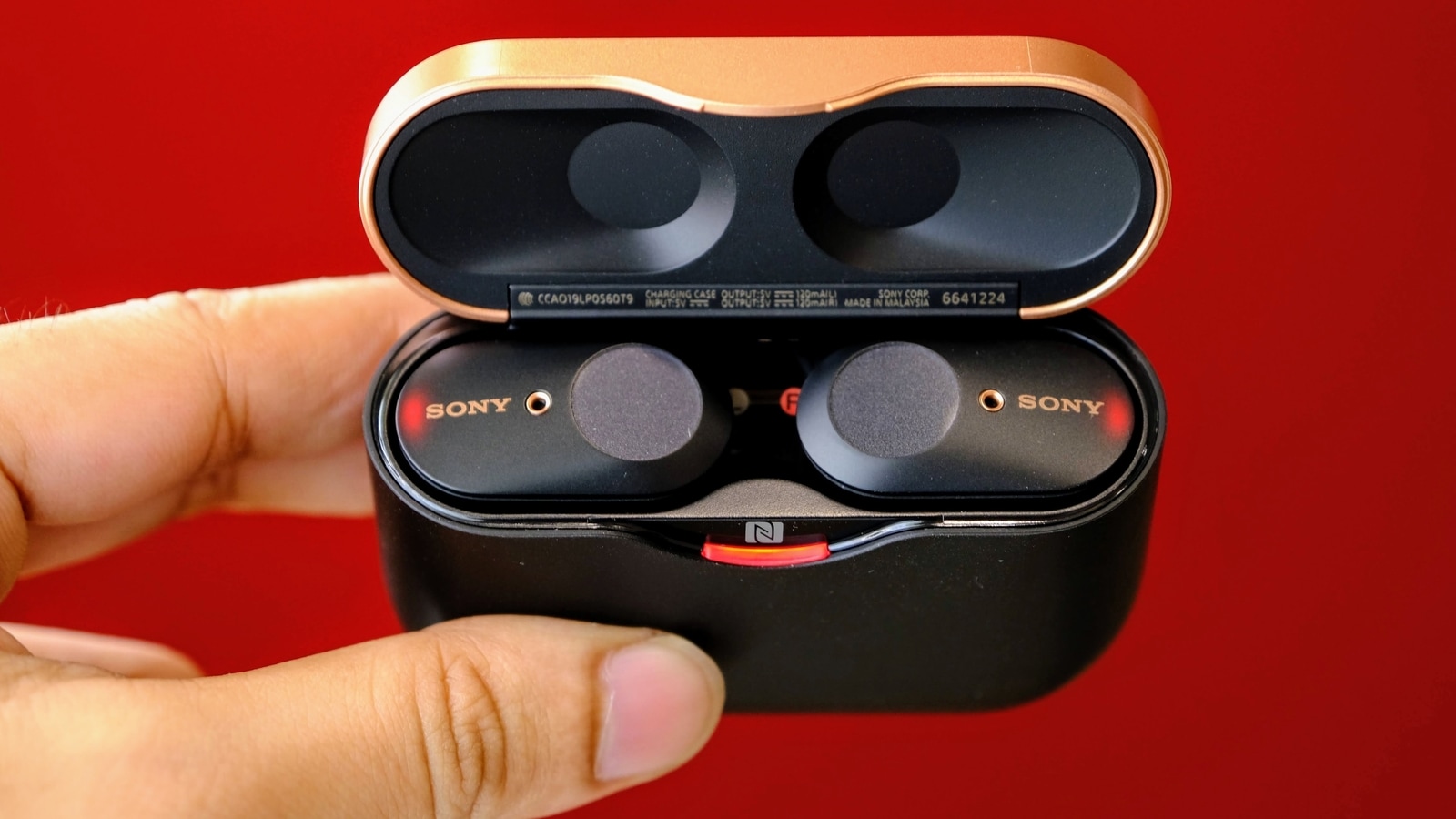 The Sony WF-1000XM3 is currently available at a price of  <span class='webrupee'>₹</span>9,990; that's a discount of  <span class='webrupee'>₹</span>10,000!